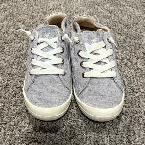 Roxy Light Gray Women's Sneakers with White Laces